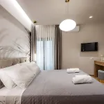 Amalia\'S Luxury Apartment 2